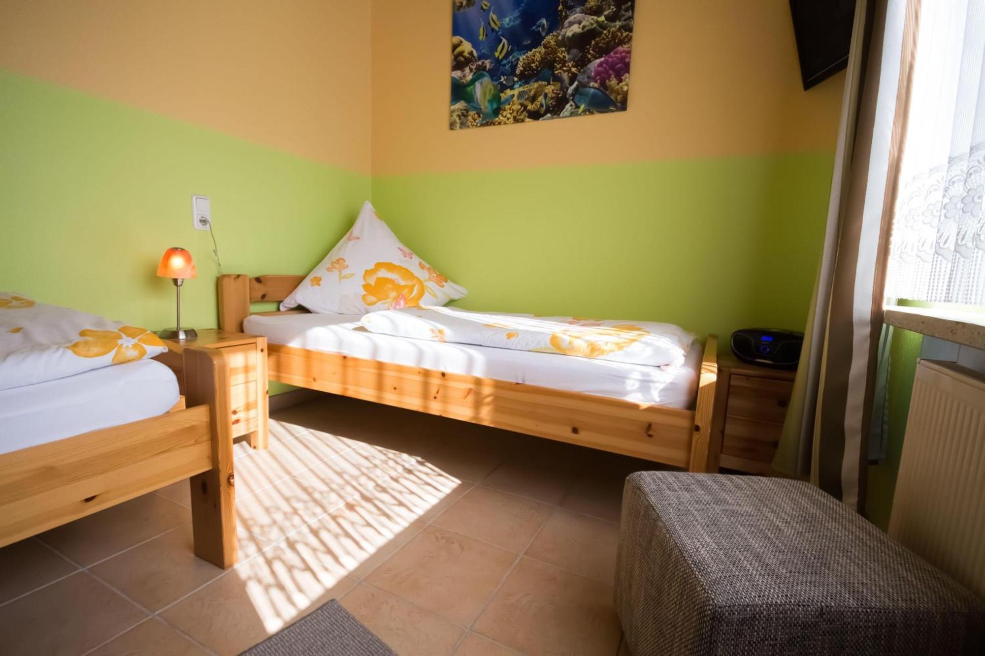 Haus Lily Nr.02 Bis Zu 6 Personen Davon Max. 2 Kinder Busum Exterior photo